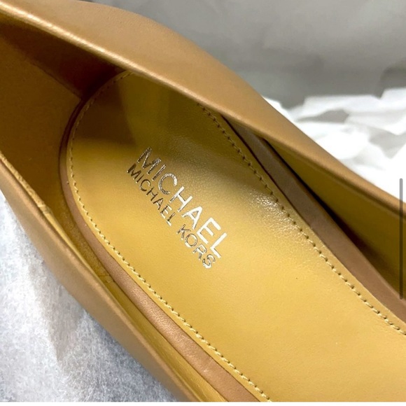 BRAND NEW Michael Kors Dorothy Flex Pump - Picture 6 of 8